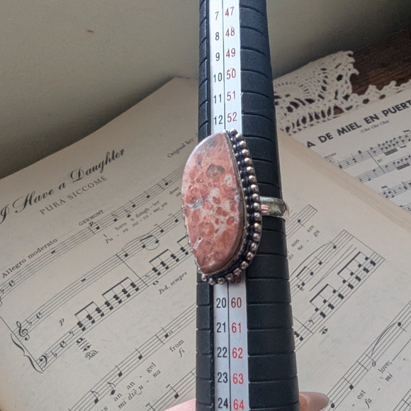 Unique Stone Ring with Beaded Edge Adjustable - Picture 3 of 6